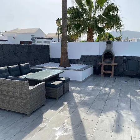 Villa Stunning Arabella - Heated Pool - Bbq - Amazing Terrace - *