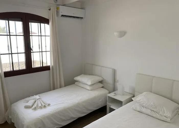 Stunning Arabella - Heated Pool - Bbq - Amazing Terrace -