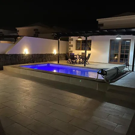 ヴィラ Stunning Arabella - Heated Pool - Bbq - Amazing Terrace - *