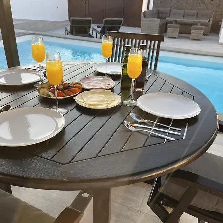 ヴィラ Stunning Arabella - Heated Pool - Bbq - Amazing Terrace - *